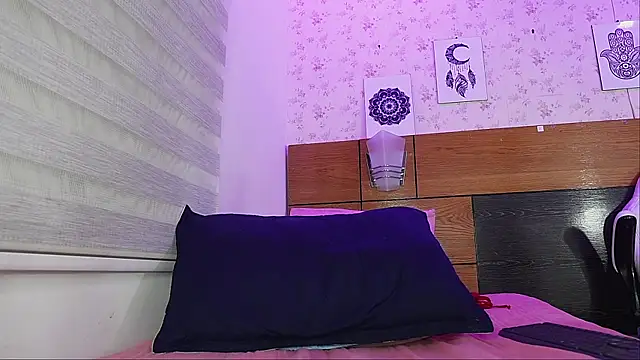 mssburbuja online show from March 6, 2025, 6:19 am