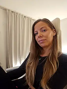 Snapshot of novaforyou1 chatting on November 9, 2025, 5:00 pm novaforyou1 online show from November 9, 2025, 5:00 pm