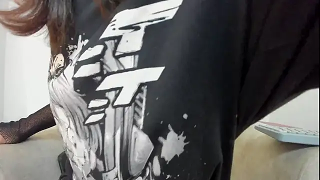 Moonlight1002 online show from September 26, 2025, 8:02 pm