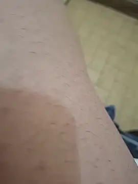 Snapshot of Frossi94 chatting on November 12, 2025, 11:32 am Frossi94 online show from November 12, 2025, 11:32 am