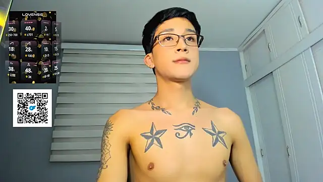 Snapshot of tom_Howard chatting on September 21, 2025, 4:03 am tom Howard online show from September 21, 2025, 4:03 am