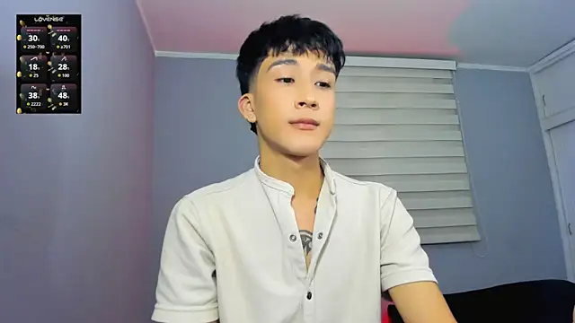 Snapshot of tom_Howard chatting on October 21, 2025, 11:49 pm tom Howard online show from October 21, 2025, 11:49 pm