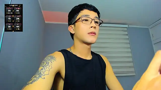 Snapshot of tom_Howard chatting on November 9, 2025, 3:05 am tom Howard online show from November 9, 2025, 3:05 am