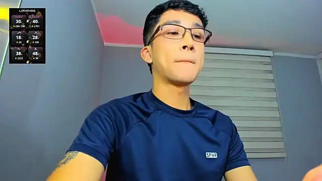 Snapshot of tom_Howard chatting on November 28, 2025, 3:09 am tom Howard online show from November 28, 2025, 3:09 am