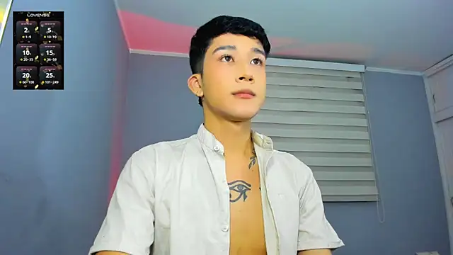 Snapshot of tom_Howard chatting on December 5, 2025, 1:58 am tom Howard online show from December 5, 2025, 1:58 am