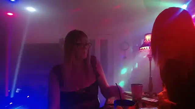 COUPLE4VOYEUR01 online show from October 11, 2025, 6:39 pm