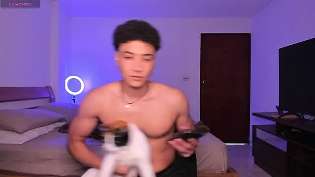 MitchellXD online show from December 6, 2024, 1:44 pm