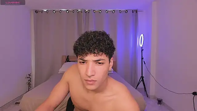 MitchellXD online show from February 16, 2025, 3:27 pm