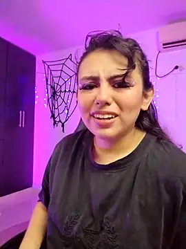 mary diaz1 online show from October 20, 2025, 8:20 pm