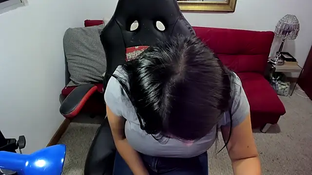 NicolettColin online show from March 11, 2025, 3:05 am