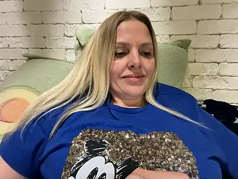 Angel girllovemy online show from February 13, 2025, 5:44 pm