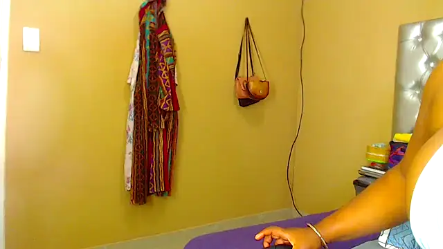 missboobsxx online show from November 11, 2025, 8:20 pm