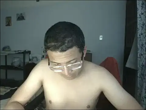 Mghty-cockl88 online show from October 9, 2025, 5:16 am