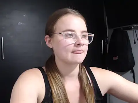 HellenMiyer1111 online show from January 19, 2025, 11:21 pm