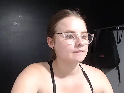 HellenMiyer1111 online show from January 29, 2025, 11:56 pm