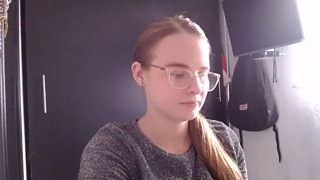 HellenMiyer1111 online show from February 14, 2025, 8:59 pm