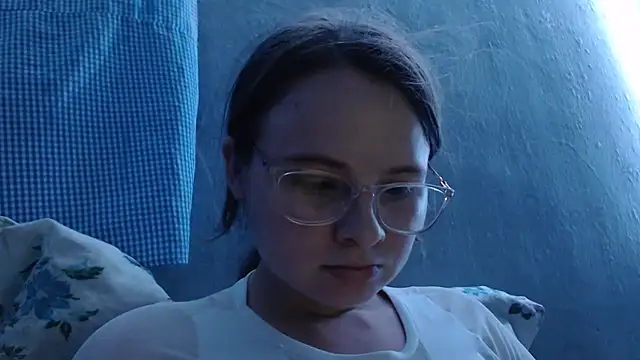 HellenMiyer1111 online show from February 24, 2025, 3:12 am