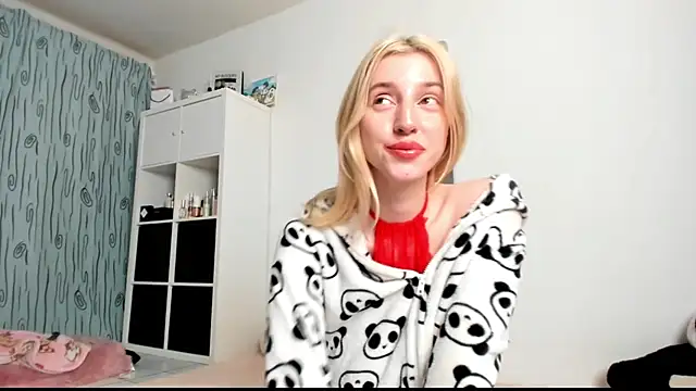 KenzieDawton online show from February 8, 2025, 5:29 am