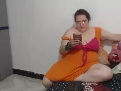 karlythothxh online show from March 18, 2025, 2:04 am