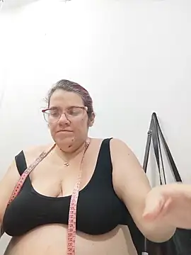 karlythothxh online show from June 5, 2026, 10:59 pm