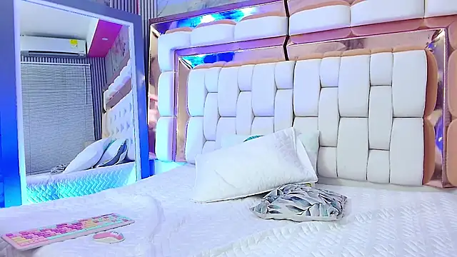 sexysistter online show from January 24, 2025, 12:31 pm