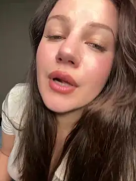 likaxxx online show from March 20, 2025, 6:31 pm