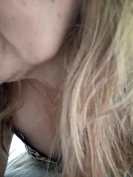 Snapshot of sua_sub_ chatting on November 23, 2025, 3:34 pm sua sub online show from November 23, 2025, 3:34 pm