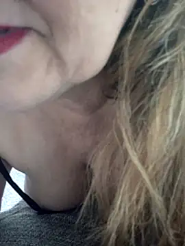 Snapshot of sua_sub_ chatting on January 19, 2026, 3:38 pm sua sub online show from January 19, 2026, 3:38 pm