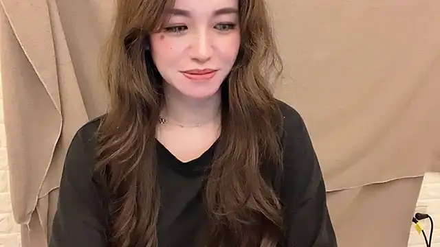 Tw Zoella online show from March 3, 2025, 6:12 pm