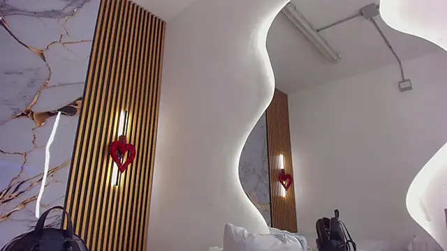 indi catalina online show from March 14, 2026, 1:16 pm