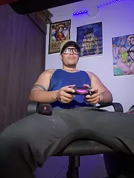 Danielsbigcum online show from April 23, 2026, 5:52 am