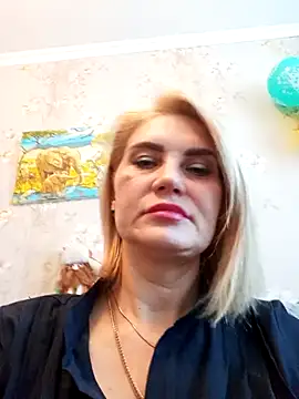 JennyOMay online show from February 7, 2025, 4:06 am
