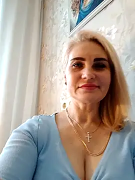 JennyOMay online show from November 25, 2025, 4:12 am