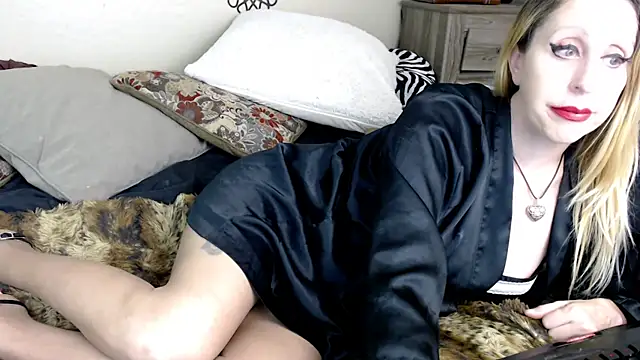 Snapshot of Lourdesnoir@xh chatting on March 2, 2026, 5:41 am Lourdesnoirxh online show from March 2, 2026, 5:41 am