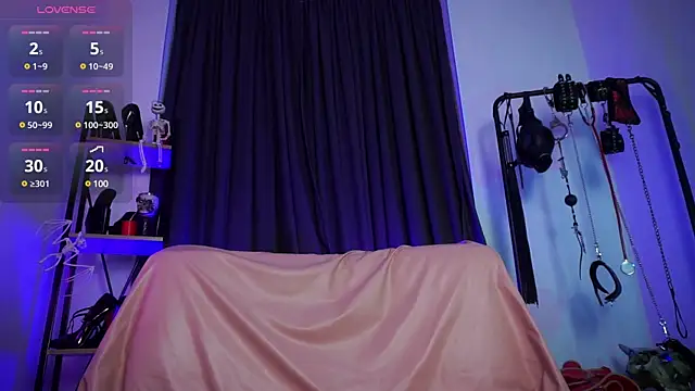 CyberXGoddess online show from December 13, 2024, 2:10 am