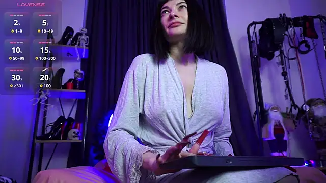 CyberXGoddess online show from December 19, 2024, 2:12 am