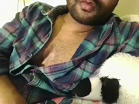 SHENOY3 online show from March 5, 2025, 7:06 pm