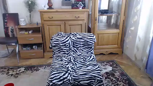 mariamiaxxx online show from February 11, 2025, 1:30 pm