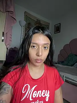 kiaraglam2 online show from March 11, 2025, 5:27 am