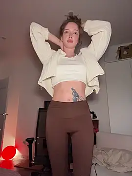 Weeissy online show from February 6, 2026, 6:55 pm