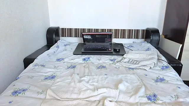 Snapshot of sweet-tinqerbell chatting on July 1, 2026, 9:33 am sweet-tinqerbell online show from July 1, 2026, 9:33 am