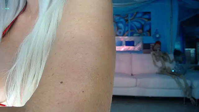 ADRIANNA FOX online show from March 15, 2025, 4:46 am