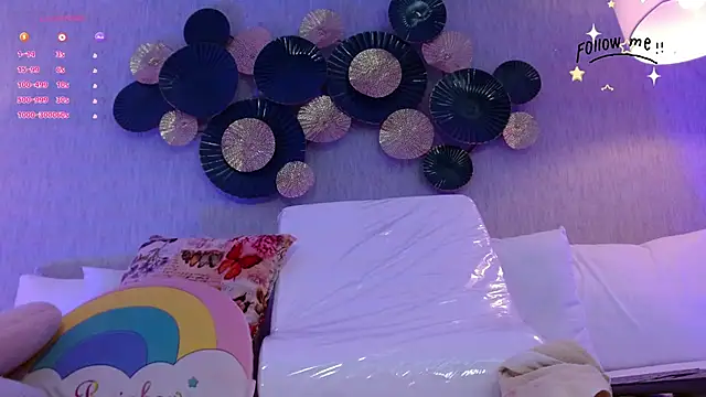 adara le online show from October 6, 2025, 12:02 pm