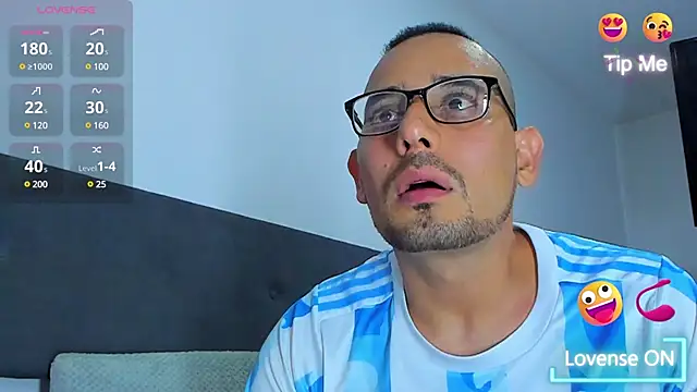 jhonyalzate2 online show from February 13, 2025, 12:46 am