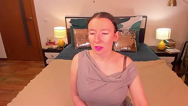 CatherineWalls online show from February 8, 2026, 4:16 am