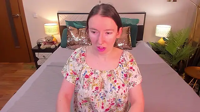 CatherineWalls online show from March 23, 2026, 3:54 am