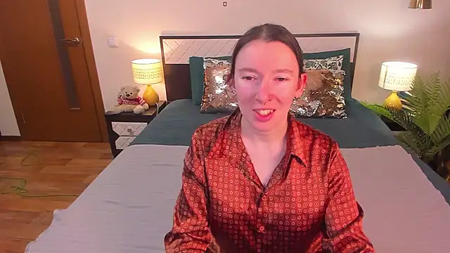 CatherineWalls online show from March 25, 2026, 7:03 am