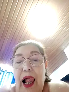 Vicky Rosse online show from February 7, 2025, 4:35 pm