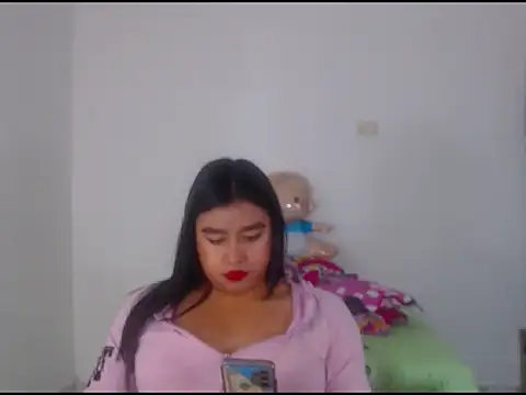 katrinawillff online show from April 23, 2026, 3:14 pm