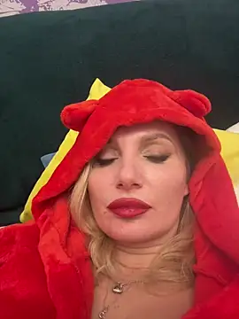 AngelOxy online show from December 18, 2024, 6:14 pm